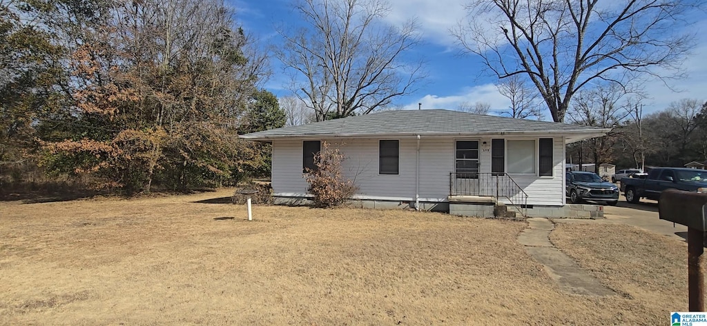 view of front of house