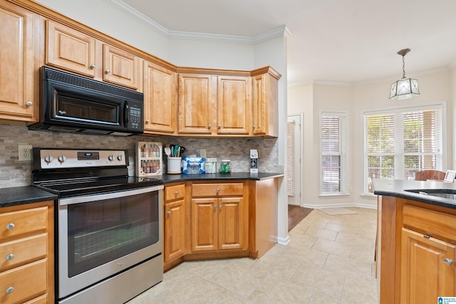 kitchen featuring stainless steel range with electric stovetop, backsplash, crown molding, and sink