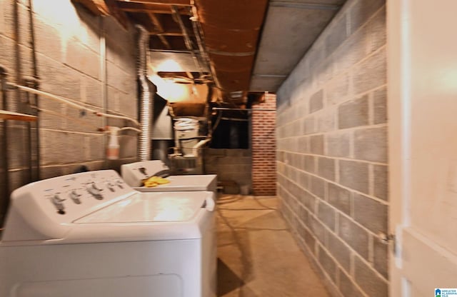 laundry area with washer and clothes dryer