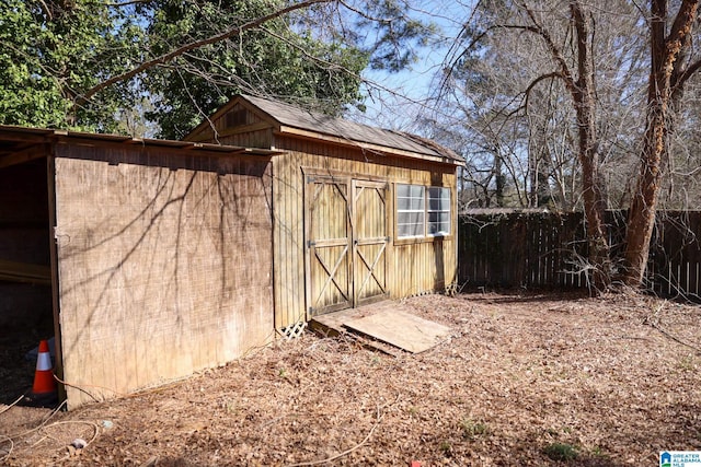 view of outbuilding