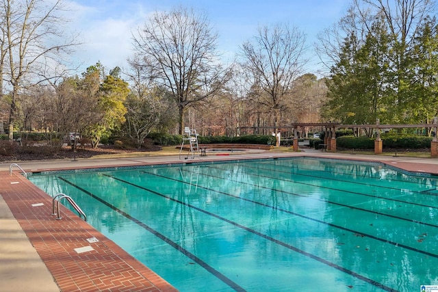 view of swimming pool