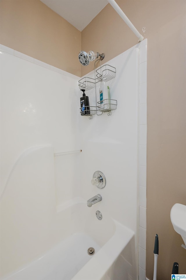 bathroom featuring shower / bathtub combination