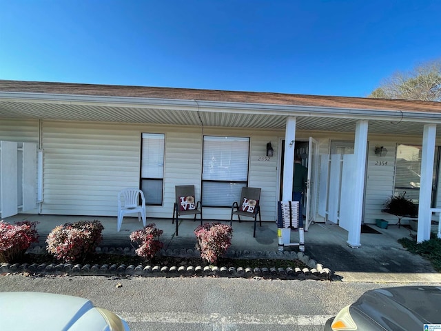 view of front of home with covered porch