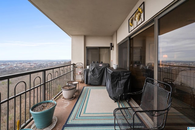 balcony featuring a grill