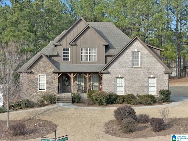 view of front of property with covered porch