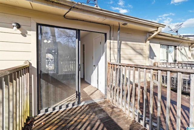 property entrance with a balcony