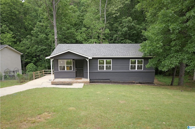 view of front of house with a front yard