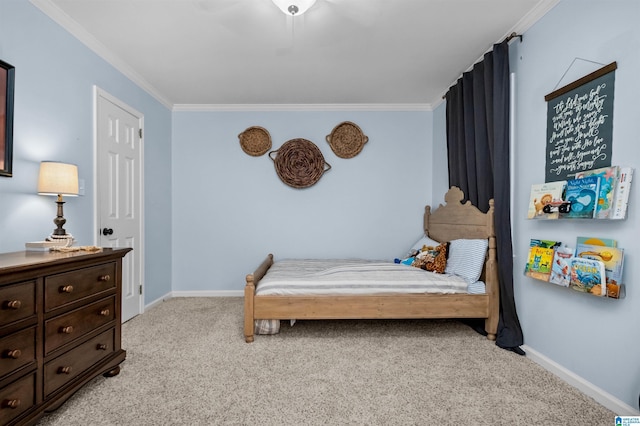 bedroom featuring light carpet, ornamental molding, and ceiling fan