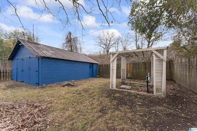 exterior space featuring a storage shed