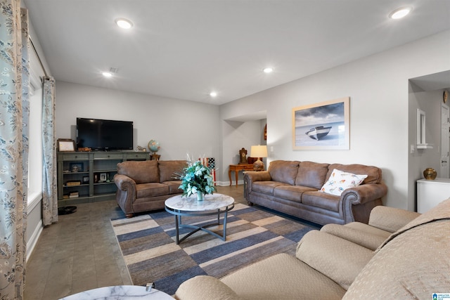373 Pineywoods Dr, Wedowee, AL 36278 - view of living room