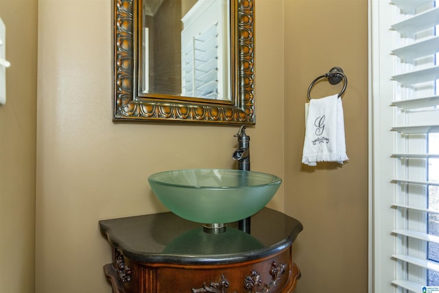 bathroom with vanity