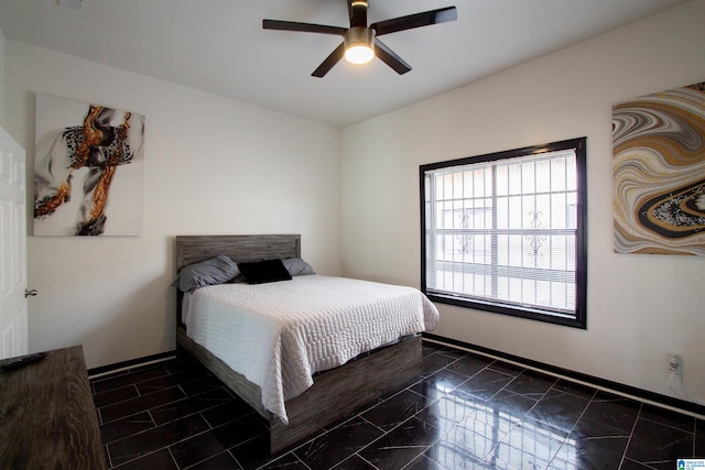 bedroom with ceiling fan