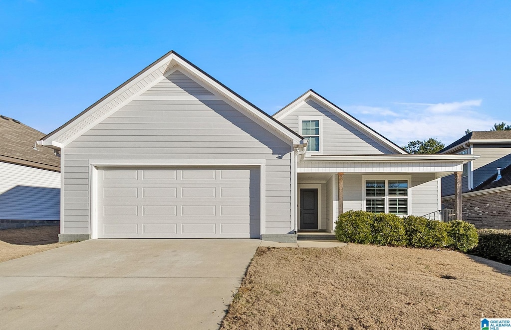 view of front facade with a garage