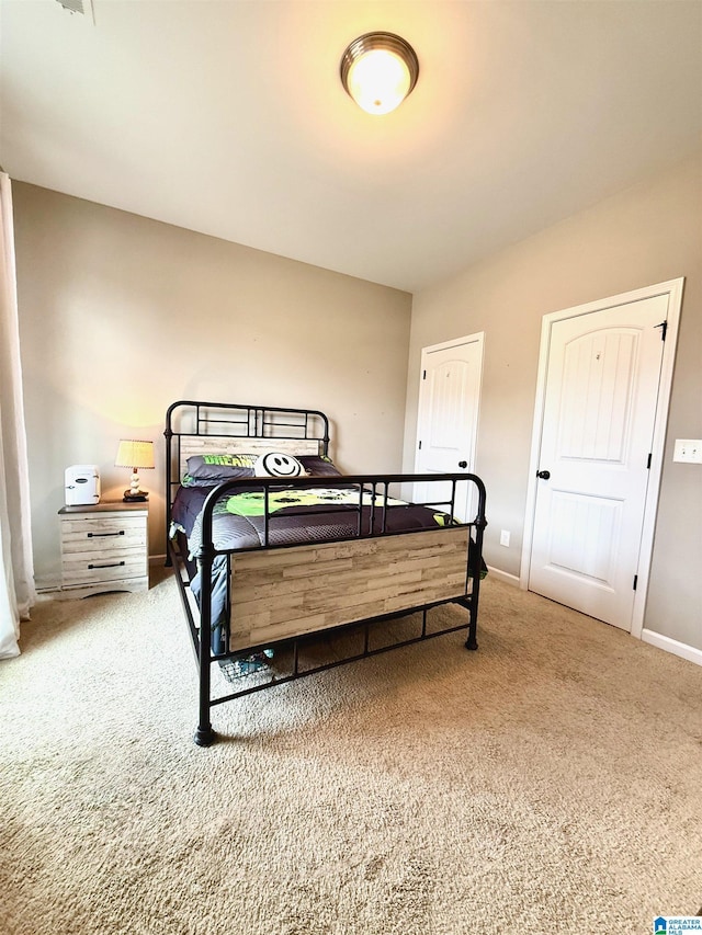 view of carpeted bedroom