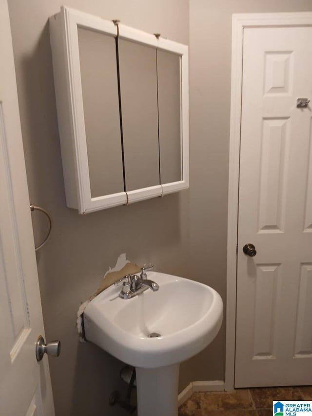 bathroom with sink