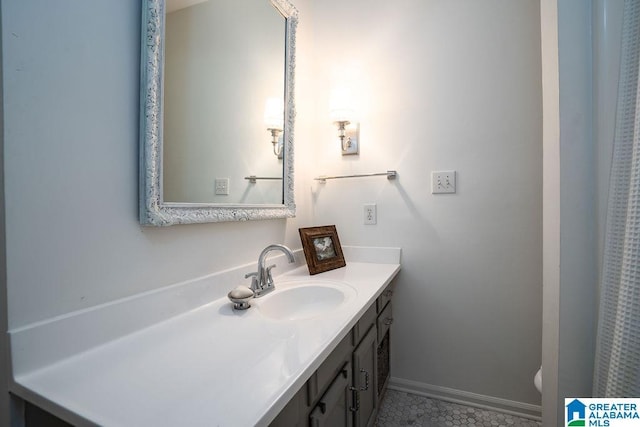 bathroom with vanity