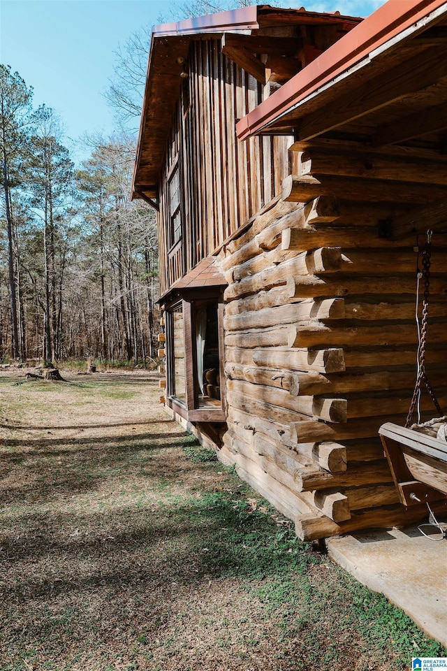 view of property exterior