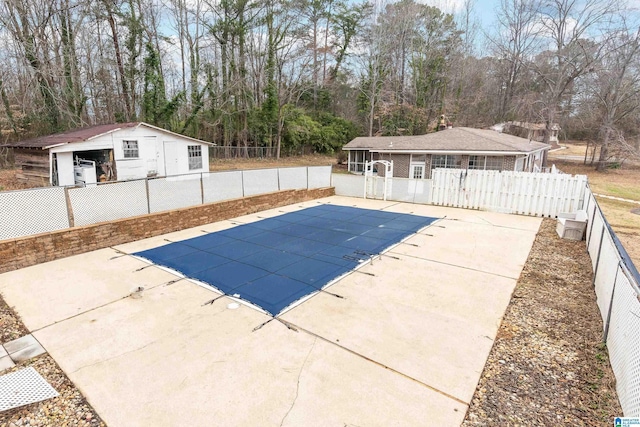 view of pool with fence private yard, a patio area, and a fenced in pool