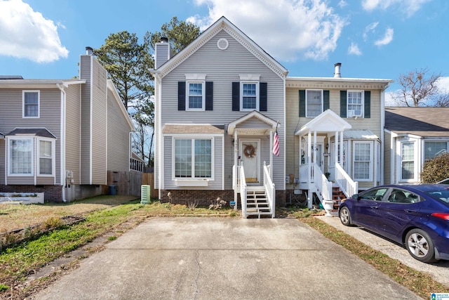 view of front of house