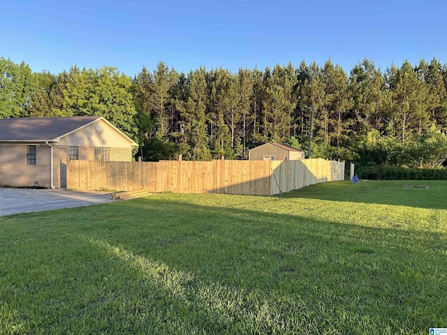 view of yard featuring fence