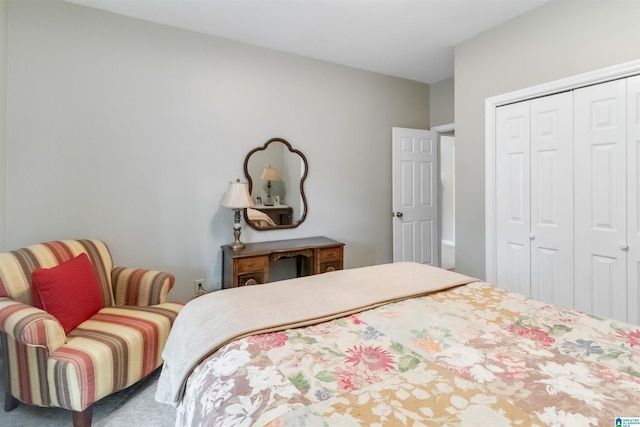 bedroom featuring a closet