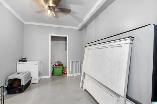 bedroom featuring concrete flooring, ceiling fan, baseboards, fridge, and crown molding