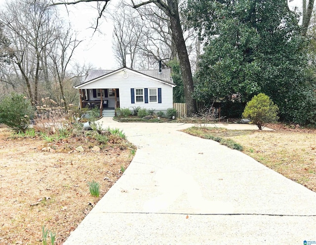 view of front facade featuring covered porch