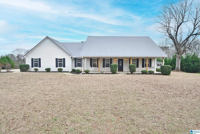 view of front of property featuring covered porch