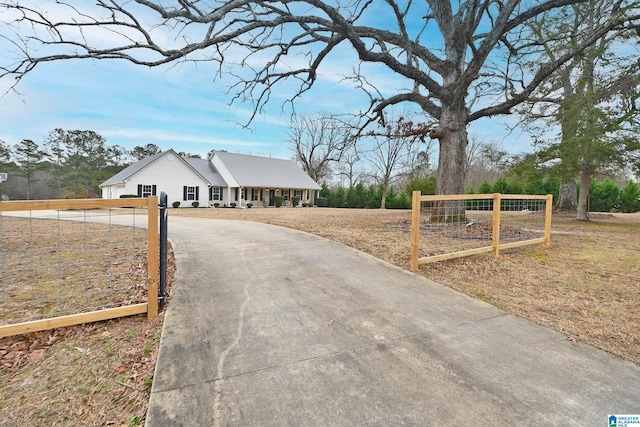 exterior space featuring a front lawn