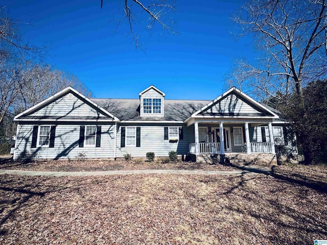 view of front of home featuring covered porch