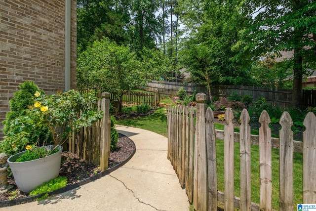 1016 Locksley Cir, Birmingham, AL 35242 - view of yard