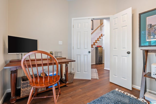 office area with dark hardwood / wood-style floors