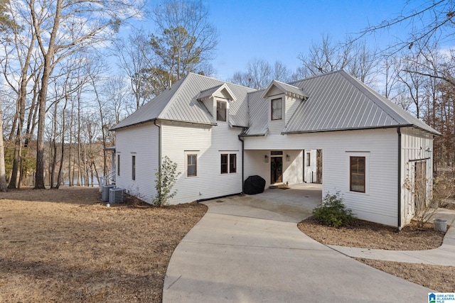 view of front of home featuring central AC