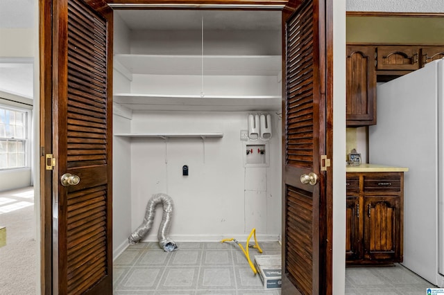 laundry room with washer hookup