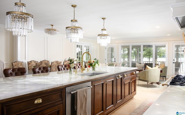 890 River Oaks Dr, Cropwell, AL 35054 - bar featuring a sink, ornamental molding, a notable chandelier, and dishwasher