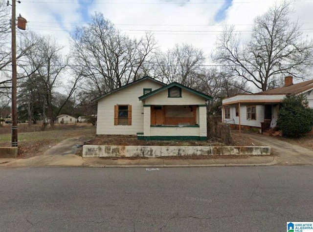 view of front of home