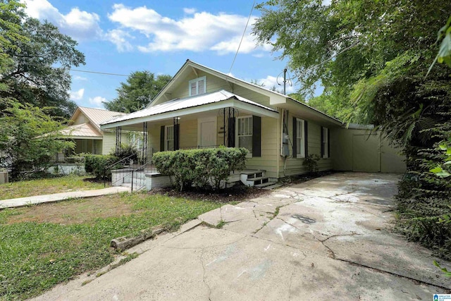 view of front of home featuring covered porch