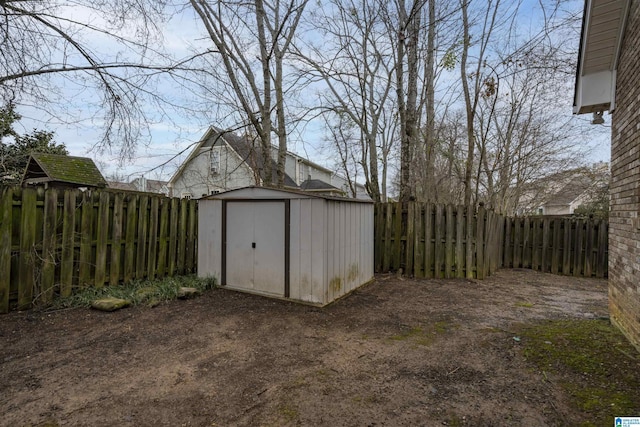 view of outbuilding