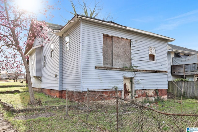 view of side of home