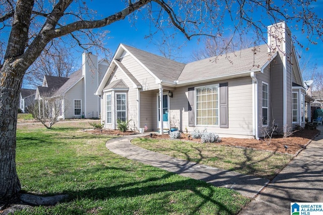 view of front of home with a front yard