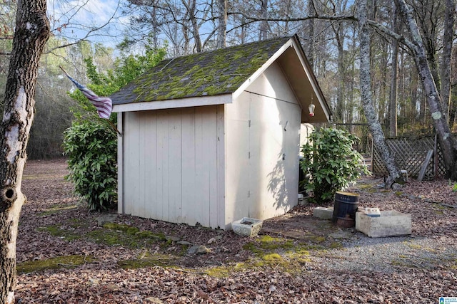 view of outbuilding