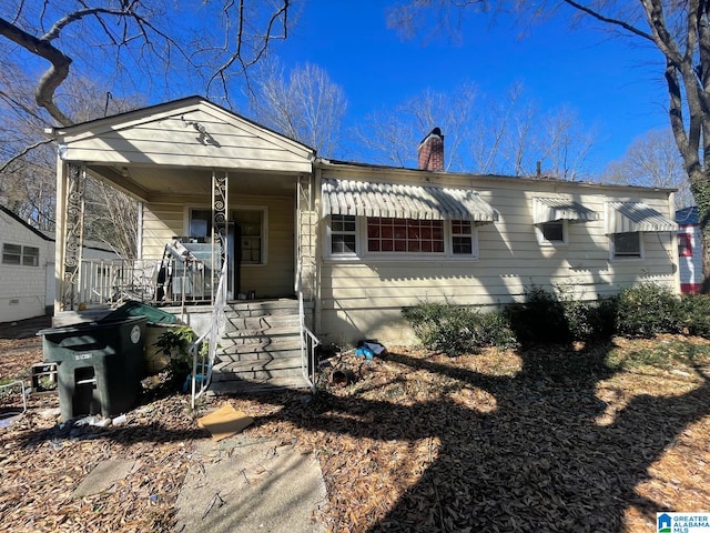 view of front of property with covered porch