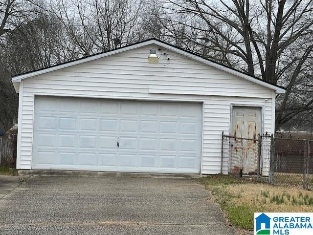 view of detached garage