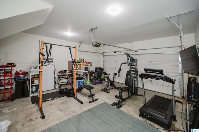 workout area featuring a garage