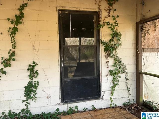 details with concrete block siding