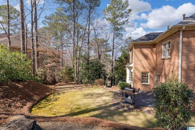 view of yard with a patio