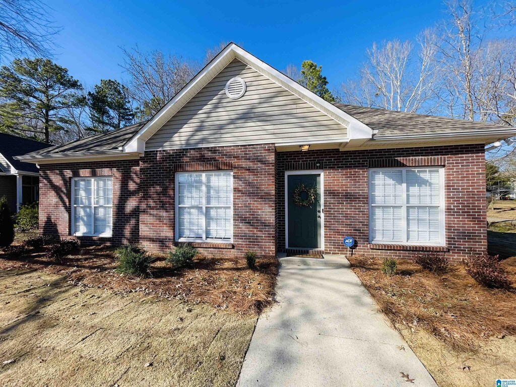 9350 Brook Forest Cir, Helena, AL 35080 - ranch-style home featuring brick siding