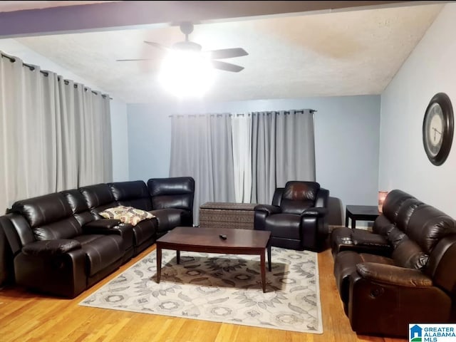 1525 NW Ridge St, Cullman, AL 35055 - living area with wood finished floors and a ceiling fan