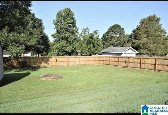 view of yard with fence