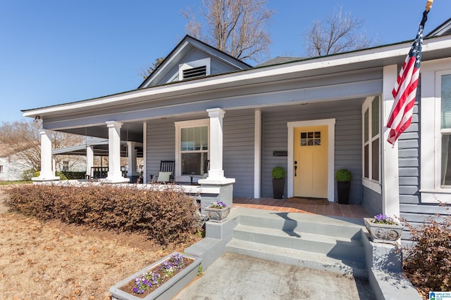 view of front of home featuring a porch